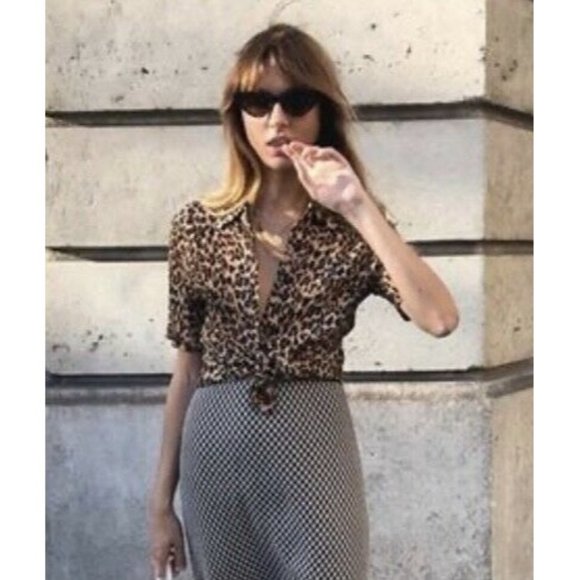 D&G Tops - D&G Leopard Print Button Down Tie Waist Top Blouse